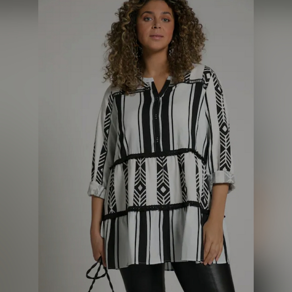 NWOT Ulla Popken Mixed Print Trimmed Tiered Ruffle Tunic Shirt